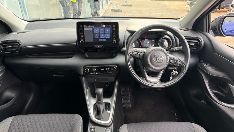 Toyota Yaris 1.5 Hybrid Design 5dr CVT Hybrid Hatchback